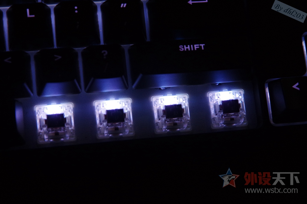 CHERRY�������ӣ�RGB���ܷ���--�������� Master Keys Pro L RGB ��е��������