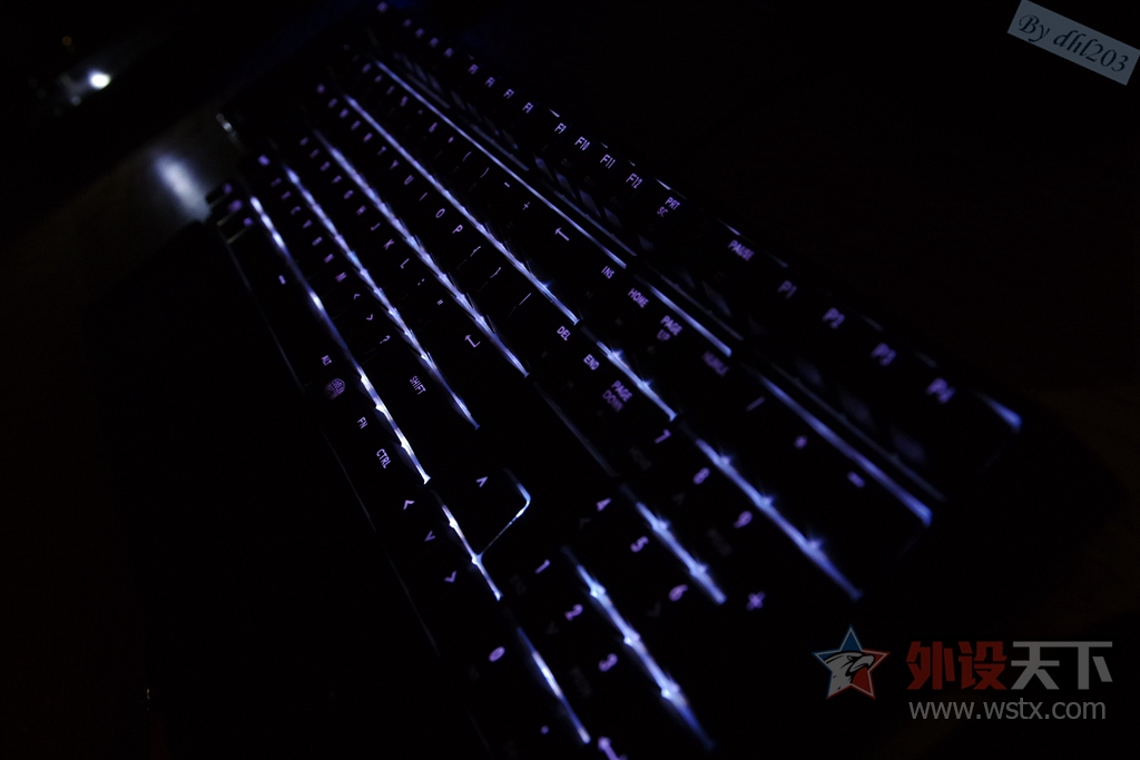 CHERRY�������ӣ�RGB���ܷ���--�������� Master Keys Pro L RGB ��е��������