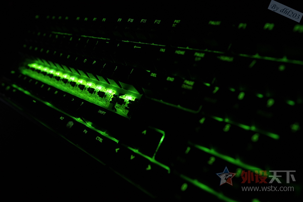 CHERRY�������ӣ�RGB���ܷ���--�������� Master Keys Pro L RGB ��е��������