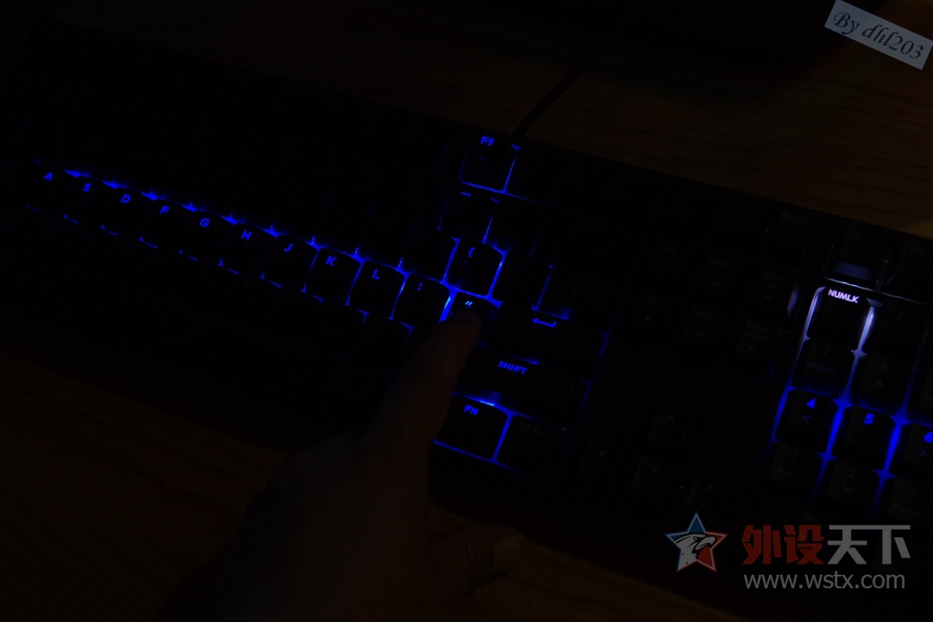 CHERRY�������ӣ�RGB���ܷ���--�������� Master Keys Pro L RGB ��е��������
