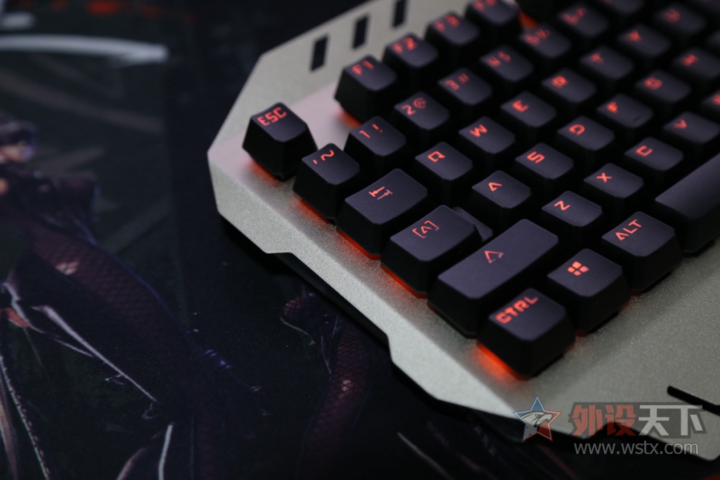 ȫ�����񳱣��������Ѫ��B860��е��������