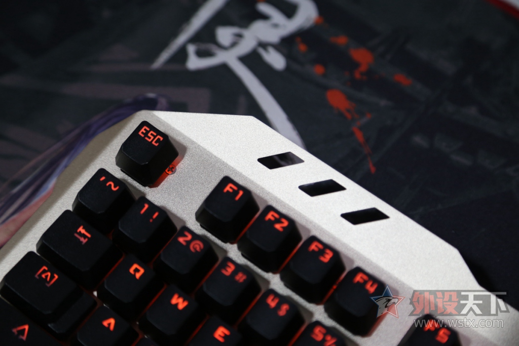 ȫ�����񳱣��������Ѫ��B860��е��������