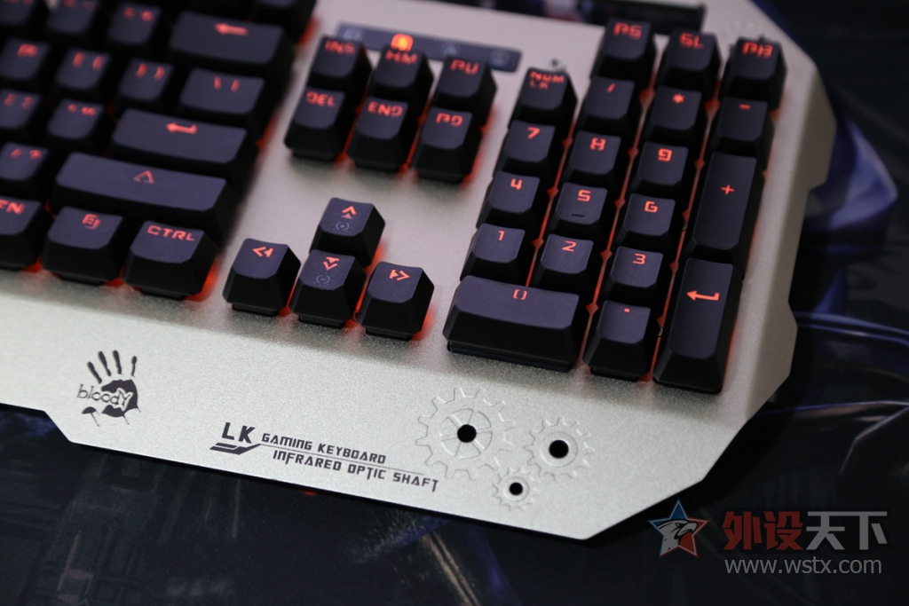 ȫ�����񳱣��������Ѫ��B860��е��������