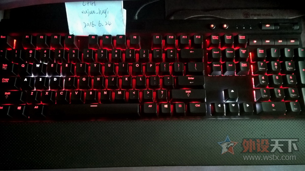 ���人�� ������K70 RGB����  800Ԫ