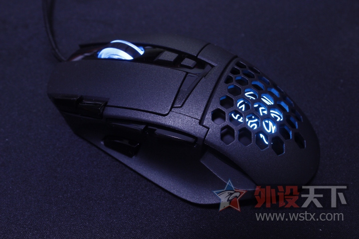 ���Δ[��Ʒ����ҹ�����Һ�ɫ���۾�����ȴ����Ѱ�ҹ���---ҹϮZ�������