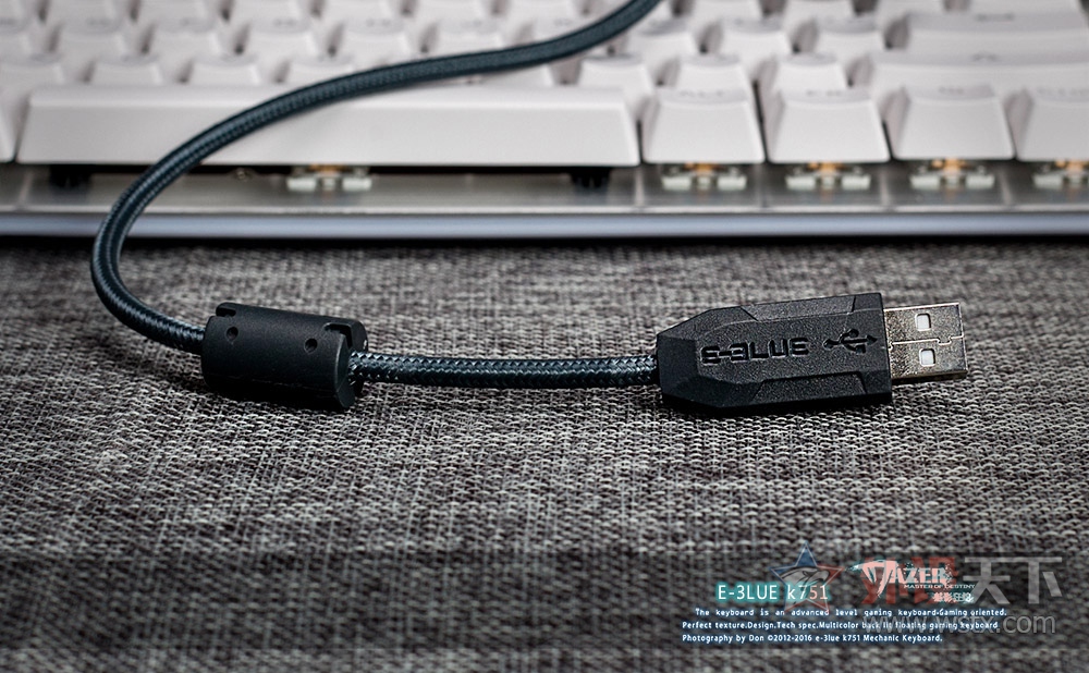 E-3LUE K751����е����