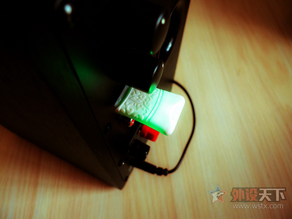 ����JBL CM102��������---���ܴ������������ԭ����ɫ��