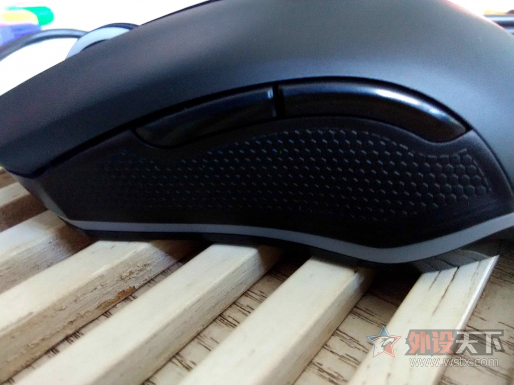 �⻭����Ĳ�һ���ˡ������������EM905��Ϸ������