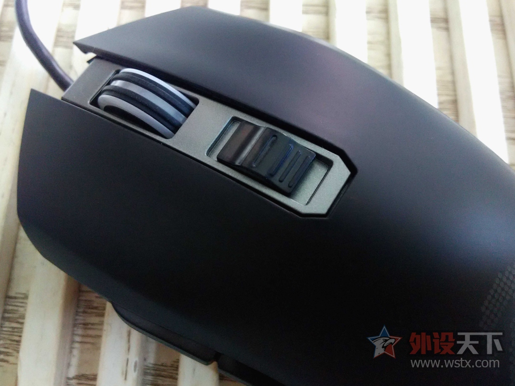 �⻭����Ĳ�һ���ˡ������������EM905��Ϸ������