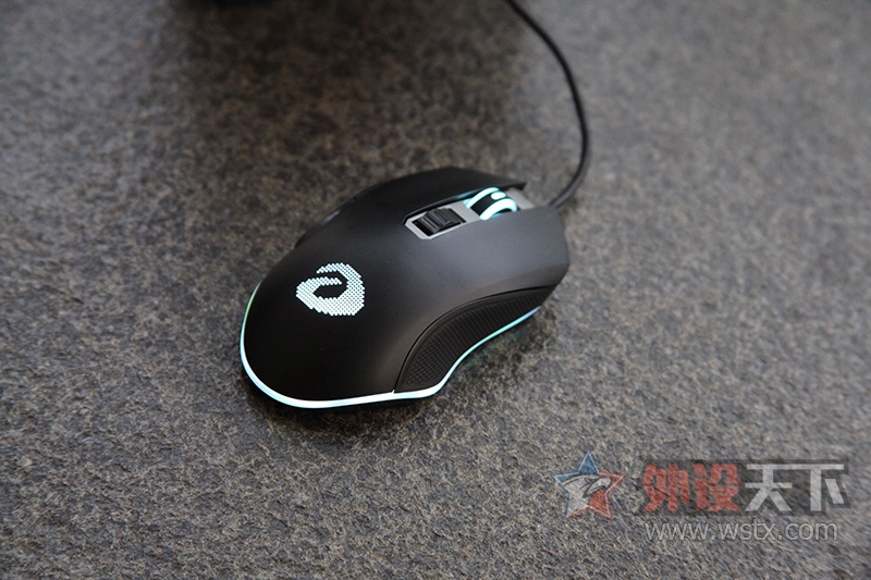 ����֮������ϵ�е��嵯���ƽ�����⻷���� �����EM905��������