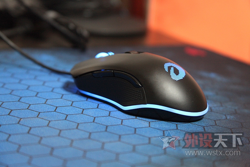 ����֮������ϵ�е��嵯���ƽ�����⻷���� �����EM905��������