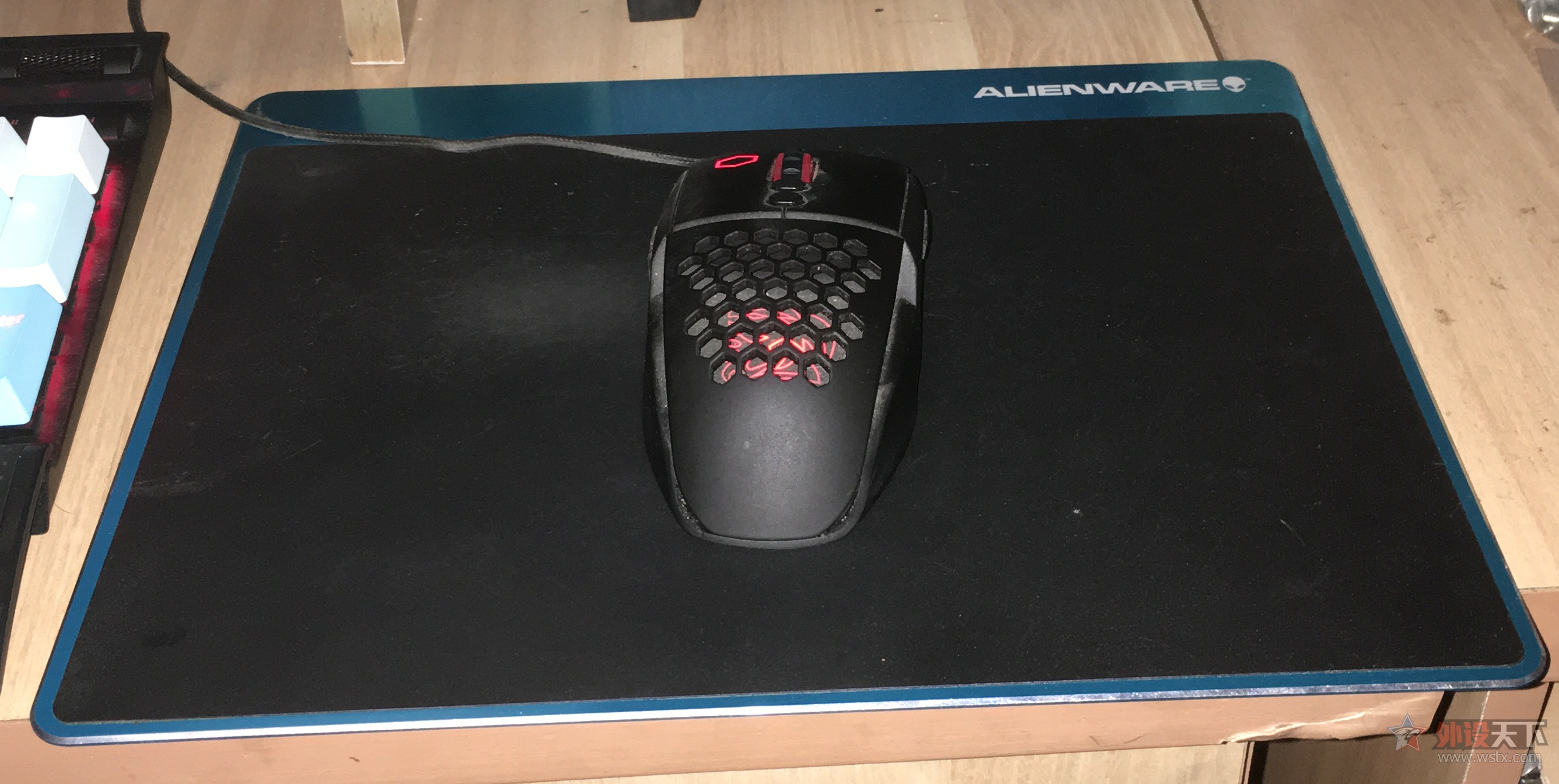 �ϼ��̻����գ�������K70��װ�ǣ�ĳ�����ֵ�˪��ɧ������ñ