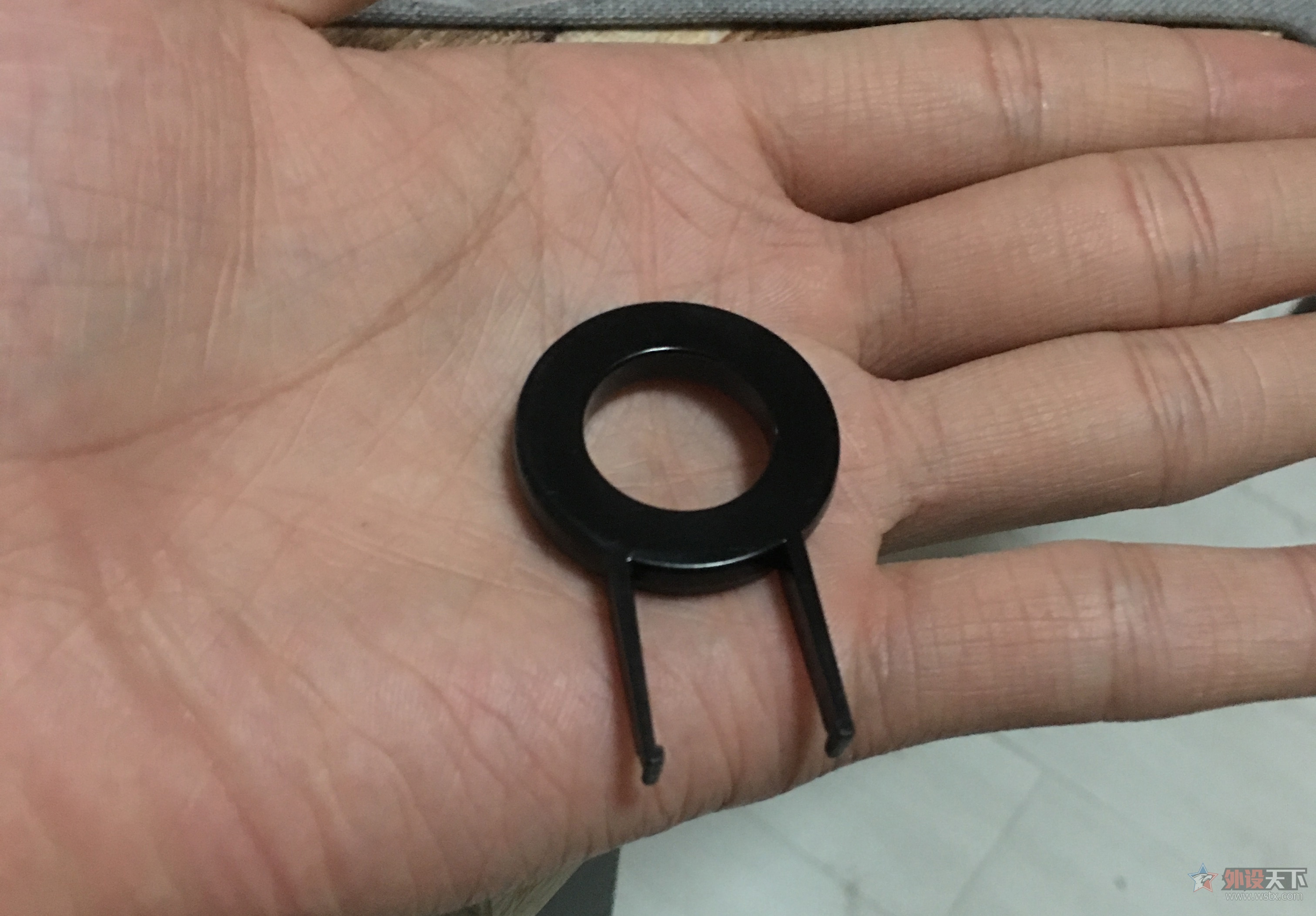 �ϼ��̻����գ�������K70��װ�ǣ�ĳ�����ֵ�˪��ɧ������ñ