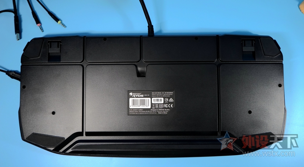 Ryos MK FX��е��CHERRY RGB������̿���С��