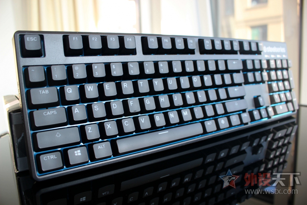 ģʸ־ǰСSteelSeriesAPEX M500е