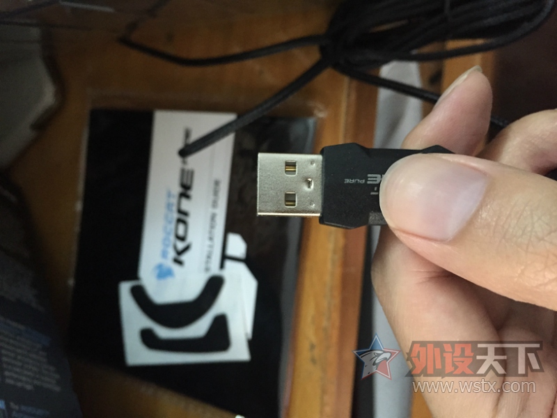 ���人�����Ե� ս����ɫec2evo��Qpad 5K�� ����Kone pure ����