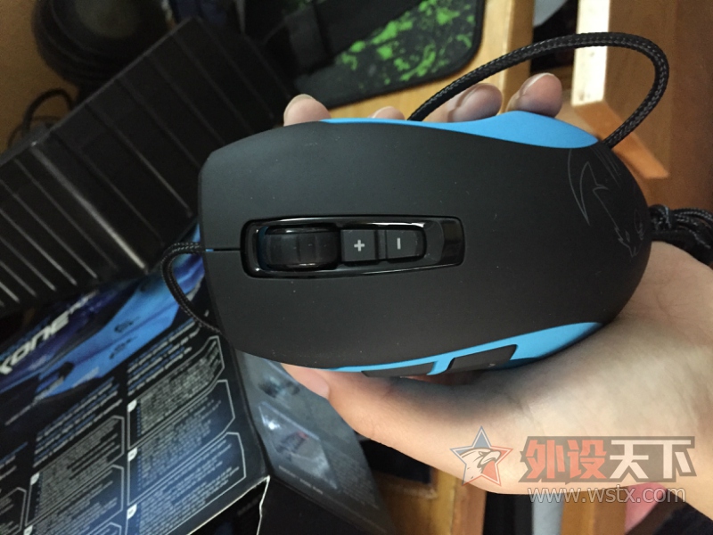 ���人�����Ե� ս����ɫec2evo��Qpad 5K�� ����Kone pure ����