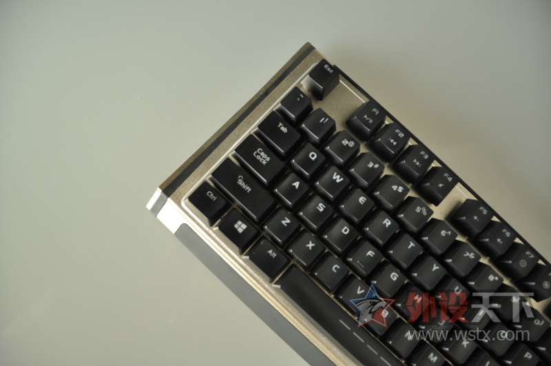 161024ban42ek22ztnz93h.jpg