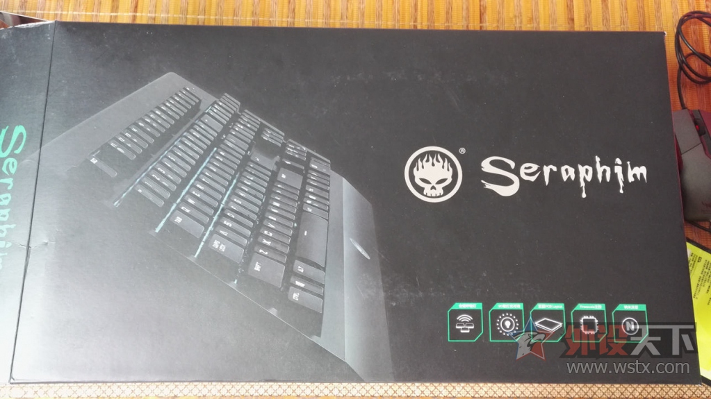 �յ��ֵ�FIRE-PAD ����ʹ V2 ����RGB���̣��������ģ��Լ۱����㣬�������档