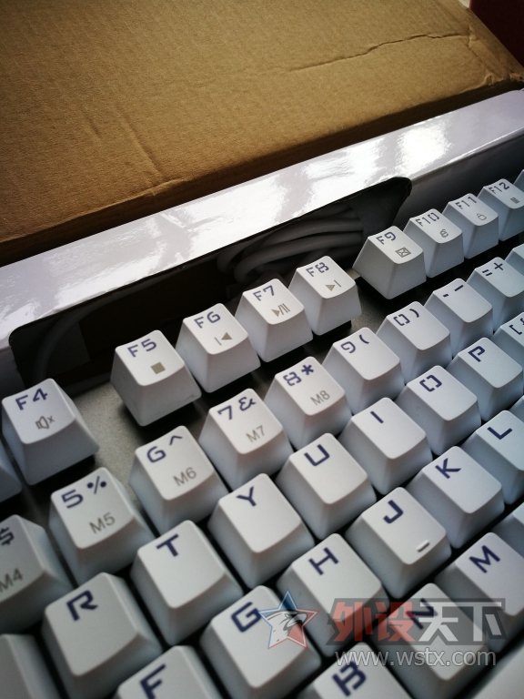 ���ֻ���ǹ�֣���������D10��Ӣ���е����