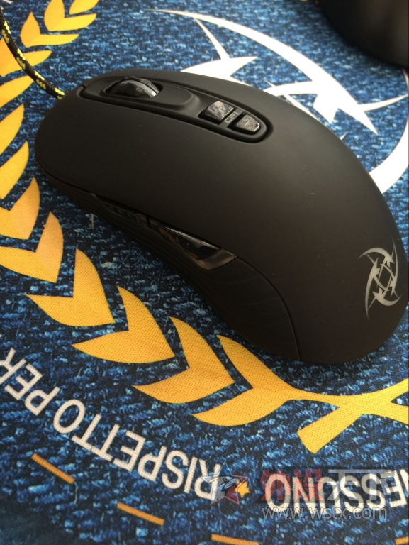 �����ϡ���һ�Ѽ��̣���꣬���������ּ۸�Ķ���