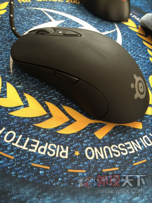 �����ϡ���һ�Ѽ��̣���꣬���������ּ۸�Ķ���