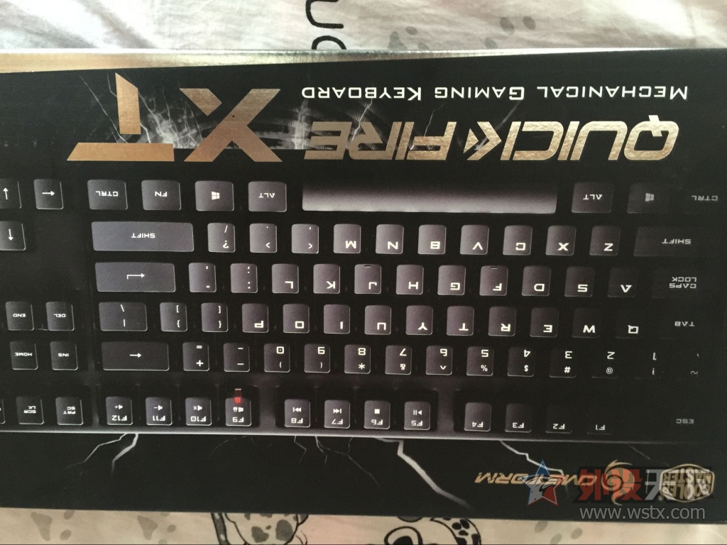 �����ϡ���һ�Ѽ��̣���꣬���������ּ۸�Ķ���