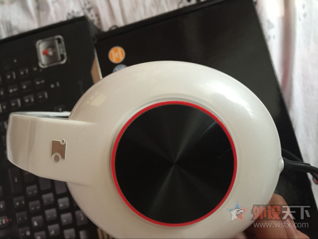 �����ϡ���һ�Ѽ��̣���꣬���������ּ۸�Ķ���