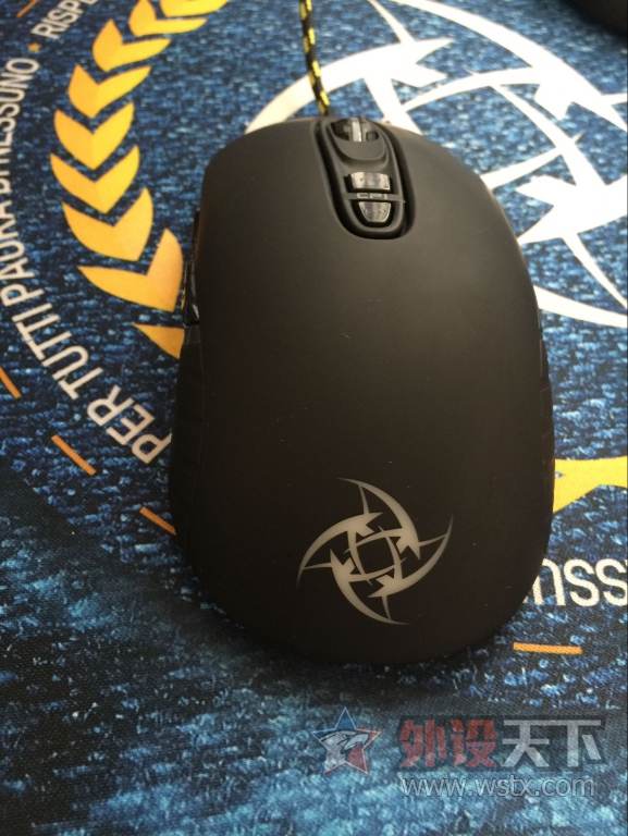 �����ϡ���һ�Ѽ��̣���꣬���������ּ۸�Ķ���