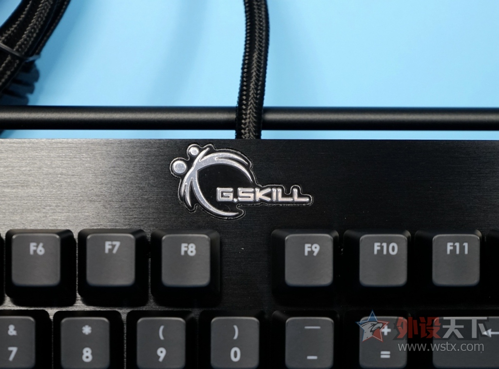 ������ֻ�з��Ҫ�ڼ��Լ�ˣ�֥��KM780 RGB Cherry MX���Ὺ��С��