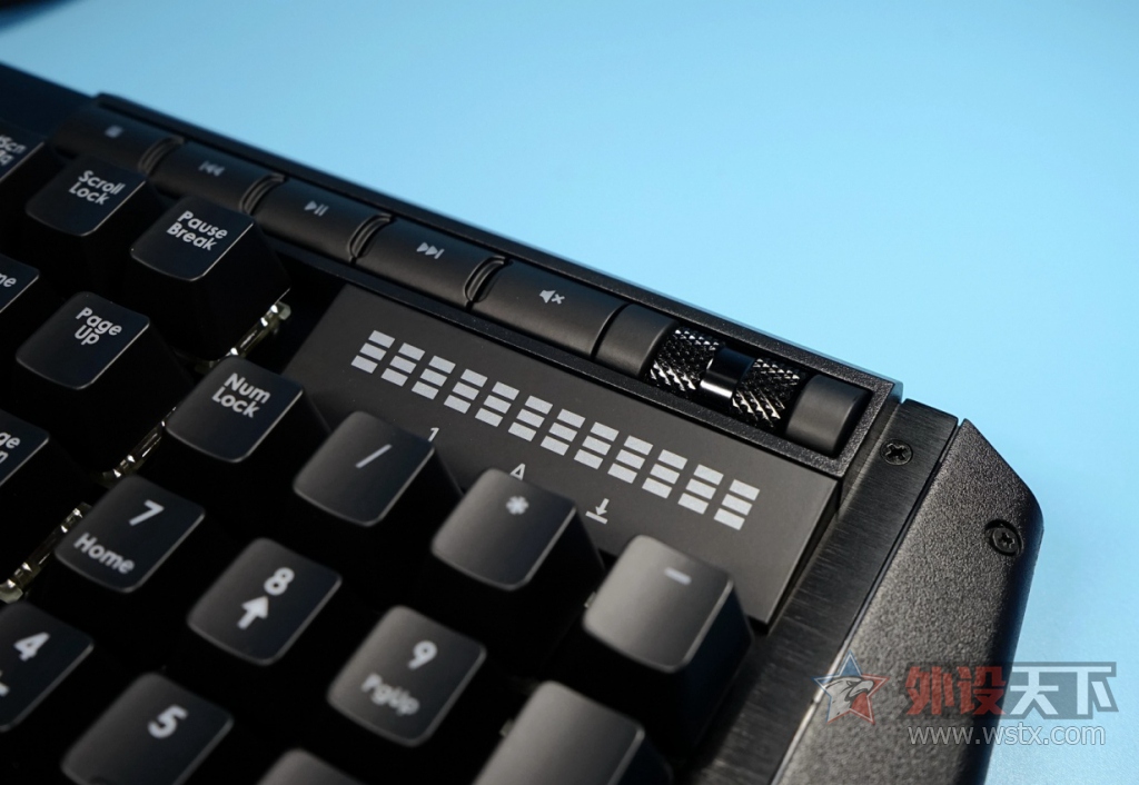 ������ֻ�з��Ҫ�ڼ��Լ�ˣ�֥��KM780 RGB Cherry MX���Ὺ��С��