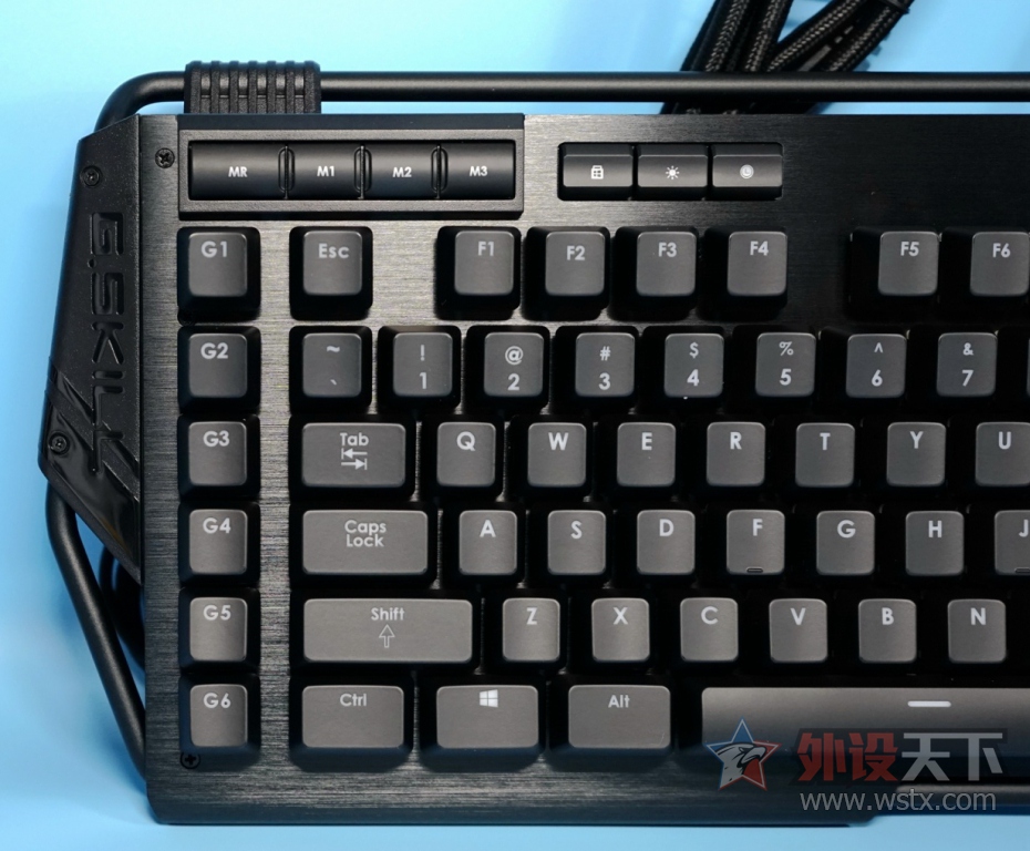 ������ֻ�з��Ҫ�ڼ��Լ�ˣ�֥��KM780 RGB Cherry MX���Ὺ��С��