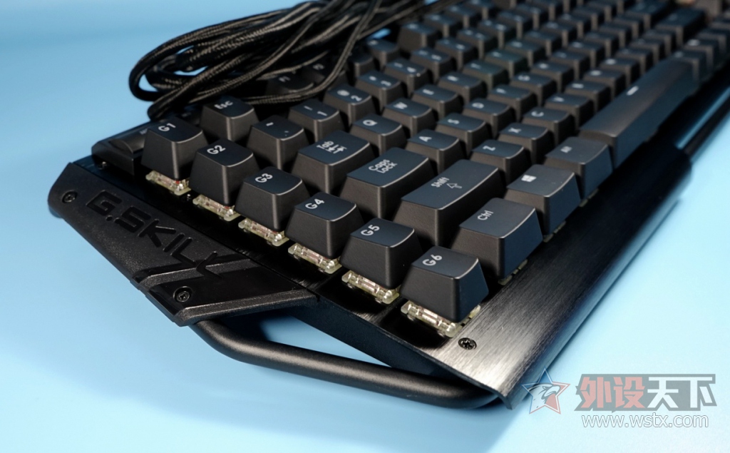 ������ֻ�з��Ҫ�ڼ��Լ�ˣ�֥��KM780 RGB Cherry MX���Ὺ��С��