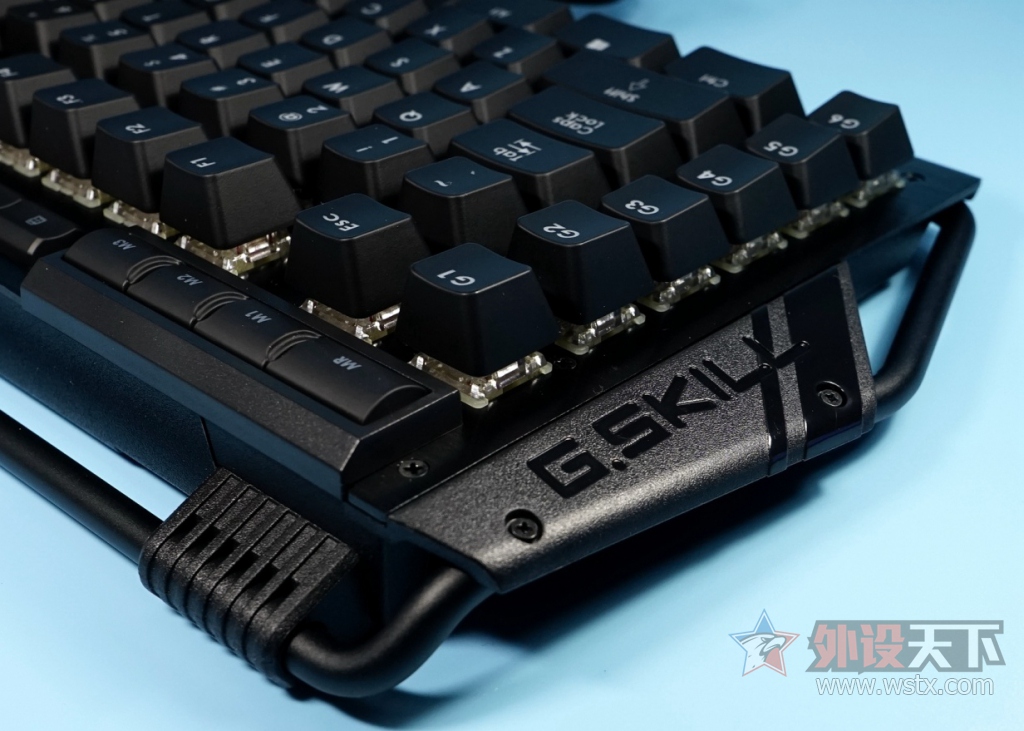 ������ֻ�з��Ҫ�ڼ��Լ�ˣ�֥��KM780 RGB Cherry MX���Ὺ��С��