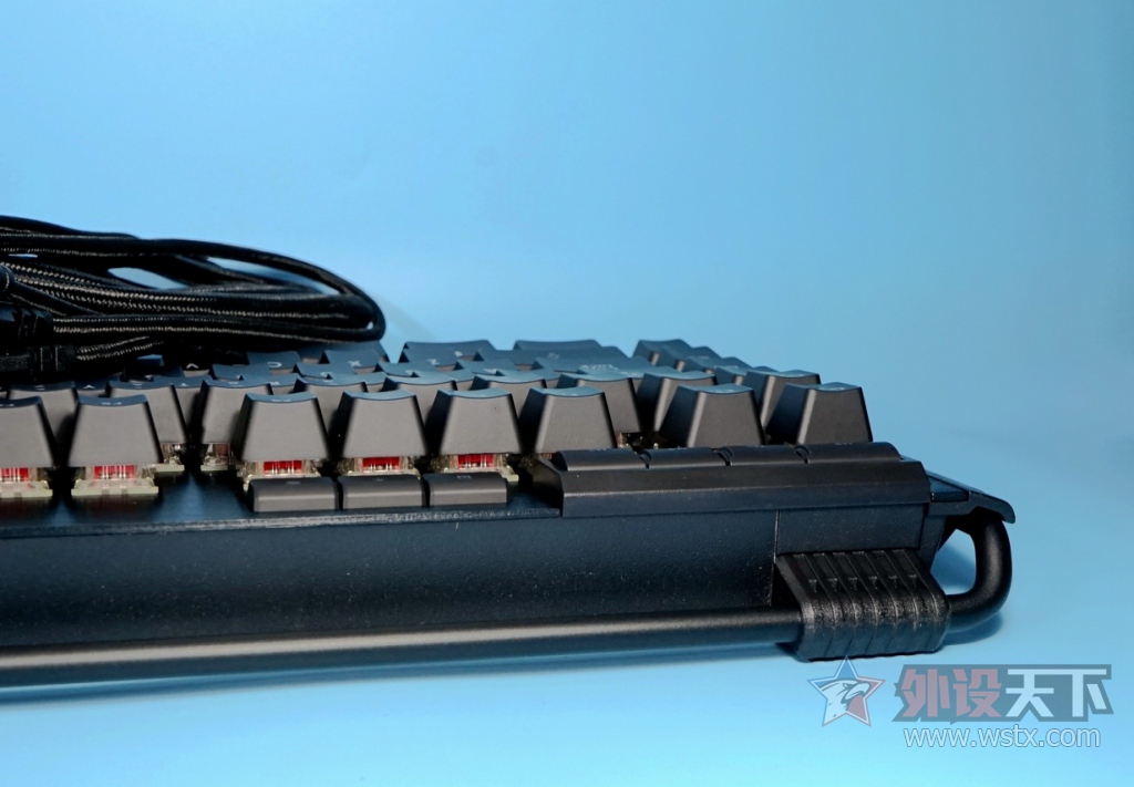 ������ֻ�з��Ҫ�ڼ��Լ�ˣ�֥��KM780 RGB Cherry MX���Ὺ��С��