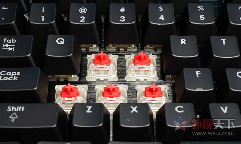 ������ֻ�з��Ҫ�ڼ��Լ�ˣ�֥��KM780 RGB Cherry MX���Ὺ��С��