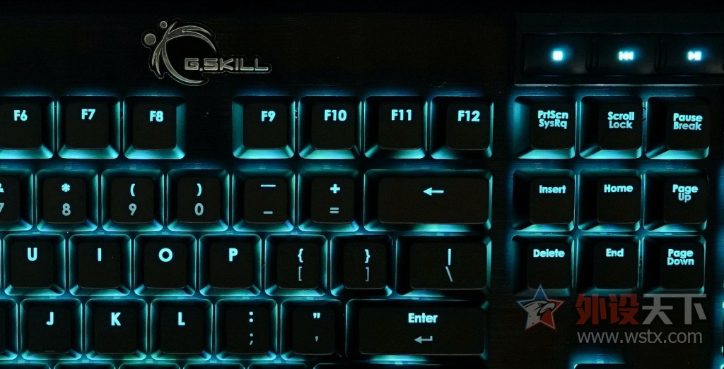 ������ֻ�з��Ҫ�ڼ��Լ�ˣ�֥��KM780 RGB Cherry MX���Ὺ��С��