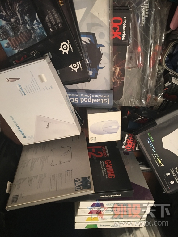 ��������