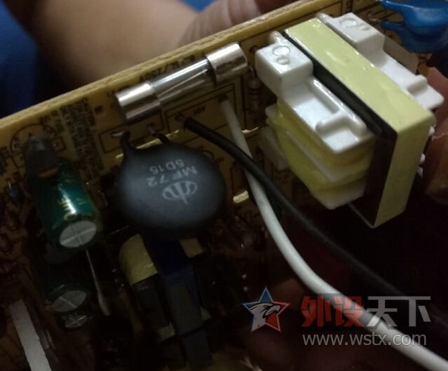 �µ��� ���ѿ�EAG500W �ܳŵ�ס ����ʯR9 380��