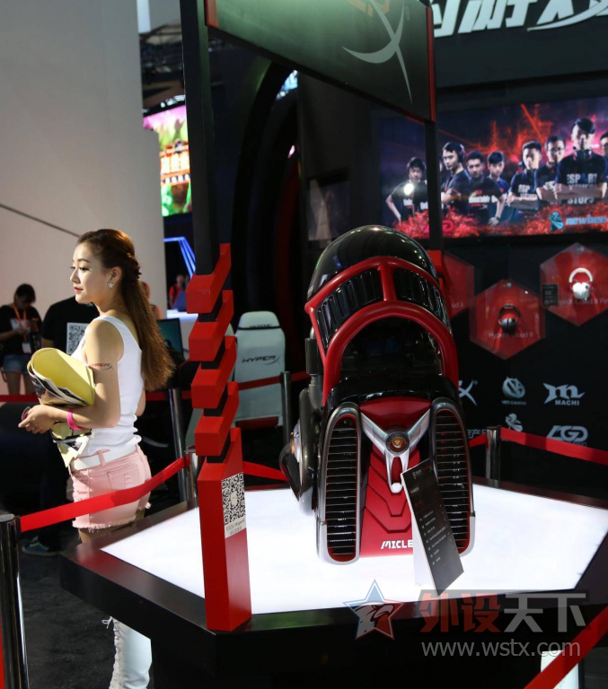 �в���������Ů��HyperX�߶˲�Ʒ����2016ChinaJoy
