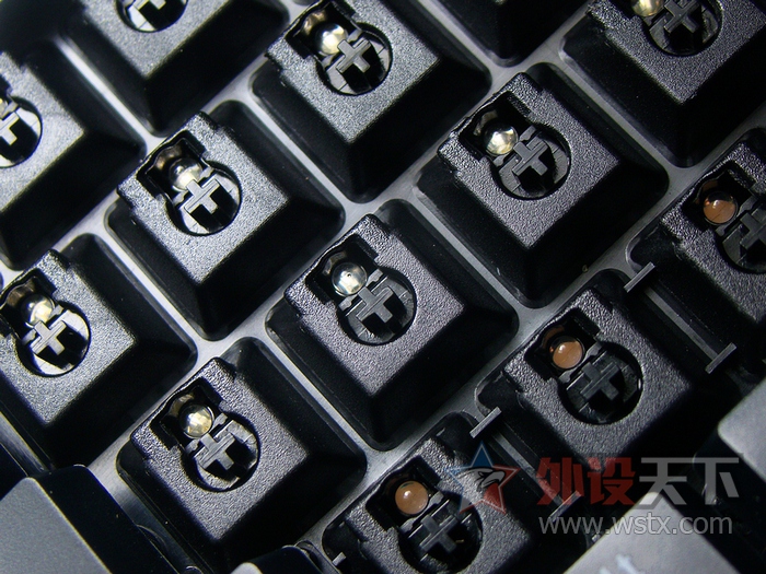 �װ�V710��ˮ��ʱ���ȫ�޳���Ϸ��е���� ����