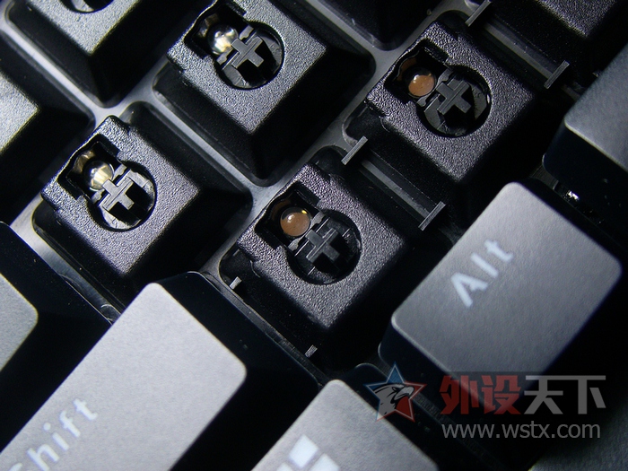 �װ�V710��ˮ��ʱ���ȫ�޳���Ϸ��е���� ����