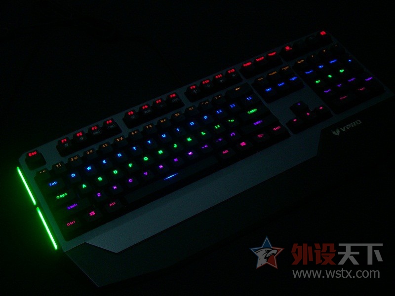 �װ�V710��ˮ��ʱ���ȫ�޳���Ϸ��е���� ����