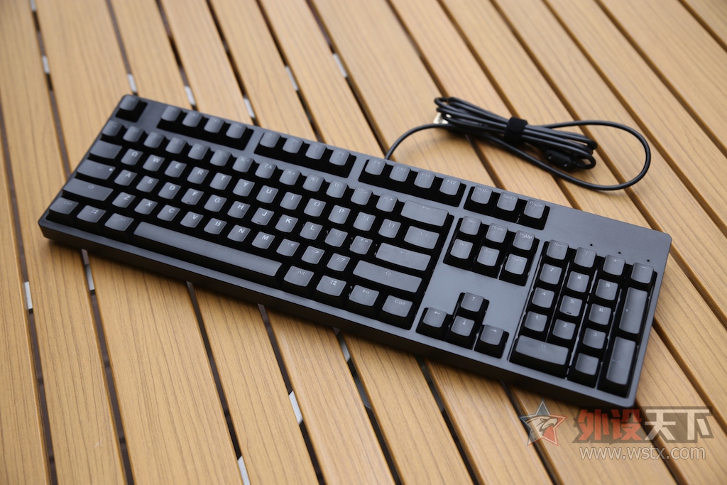 ����qu�ܵ�Likeyboard Li-104 RGB�� ����