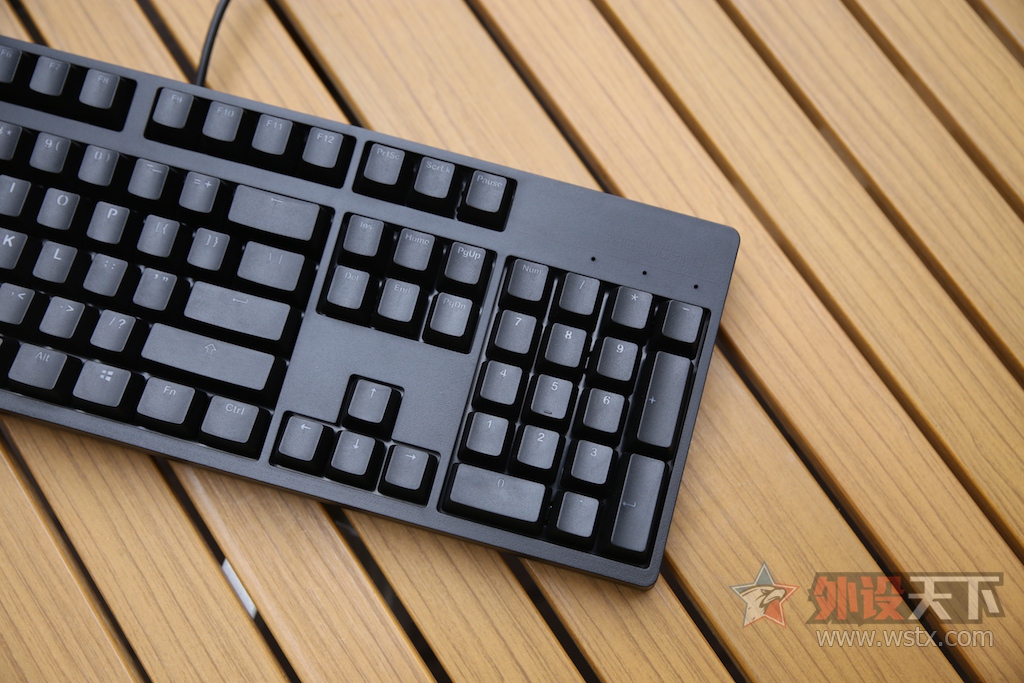 ����qu�ܵ�Likeyboard Li-104 RGB�� ����