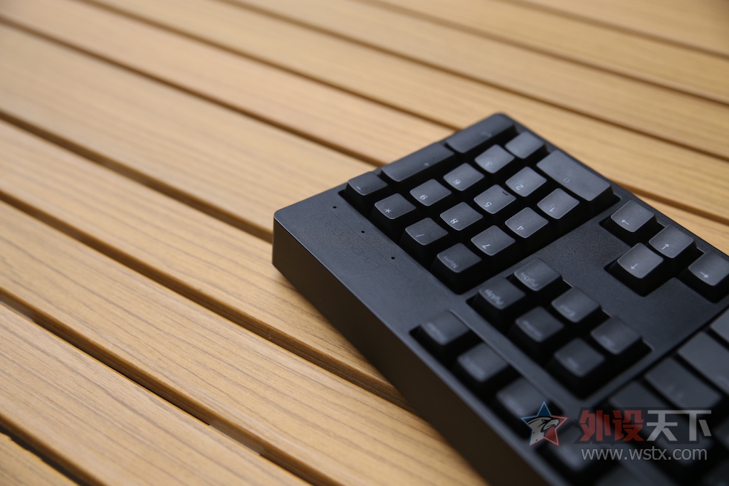 ����qu�ܵ�Likeyboard Li-104 RGB�� ����