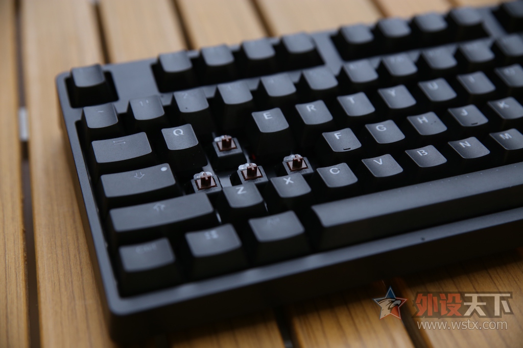 ����qu�ܵ�Likeyboard Li-104 RGB�� ����