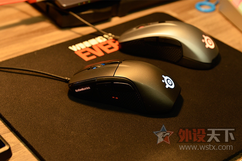 лRival֮ SteelSeriesR700᲻У