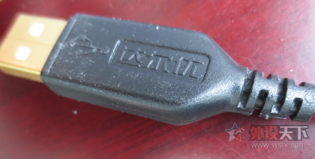 ��ȻRGB��ȴ����ɱ���أ������EM905����С��