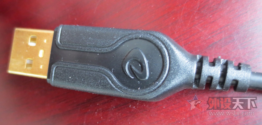 ��ȻRGB��ȴ����ɱ���أ������EM905����С��